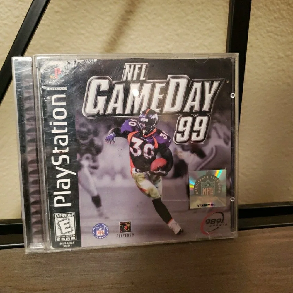 NFL GameDay 99‎ (Sony PlayStation 1, 1998)